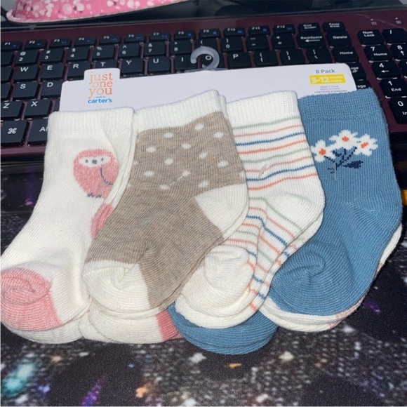 JUST ONE YOU CARTERS baby socks - Picture 2 of 4